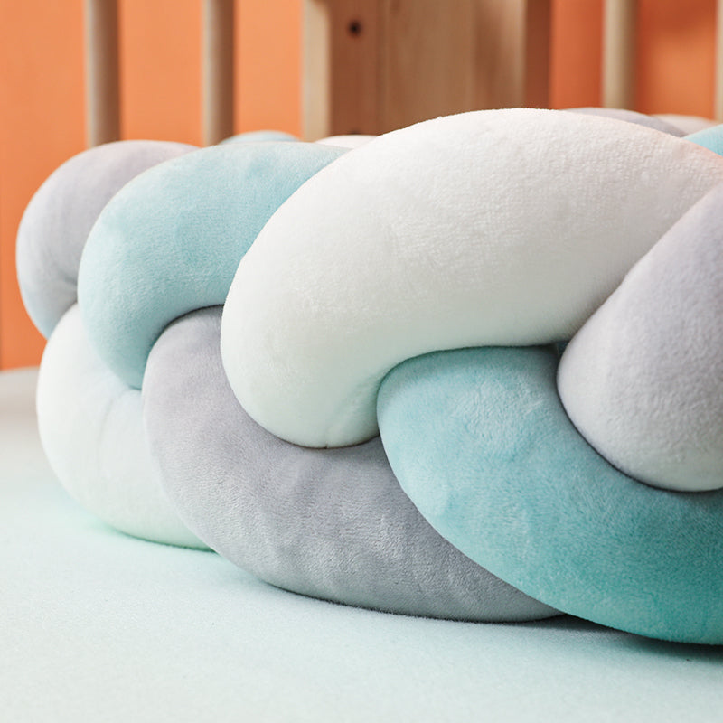 Soft Baby Crib Bumper with Braided Cotton Design