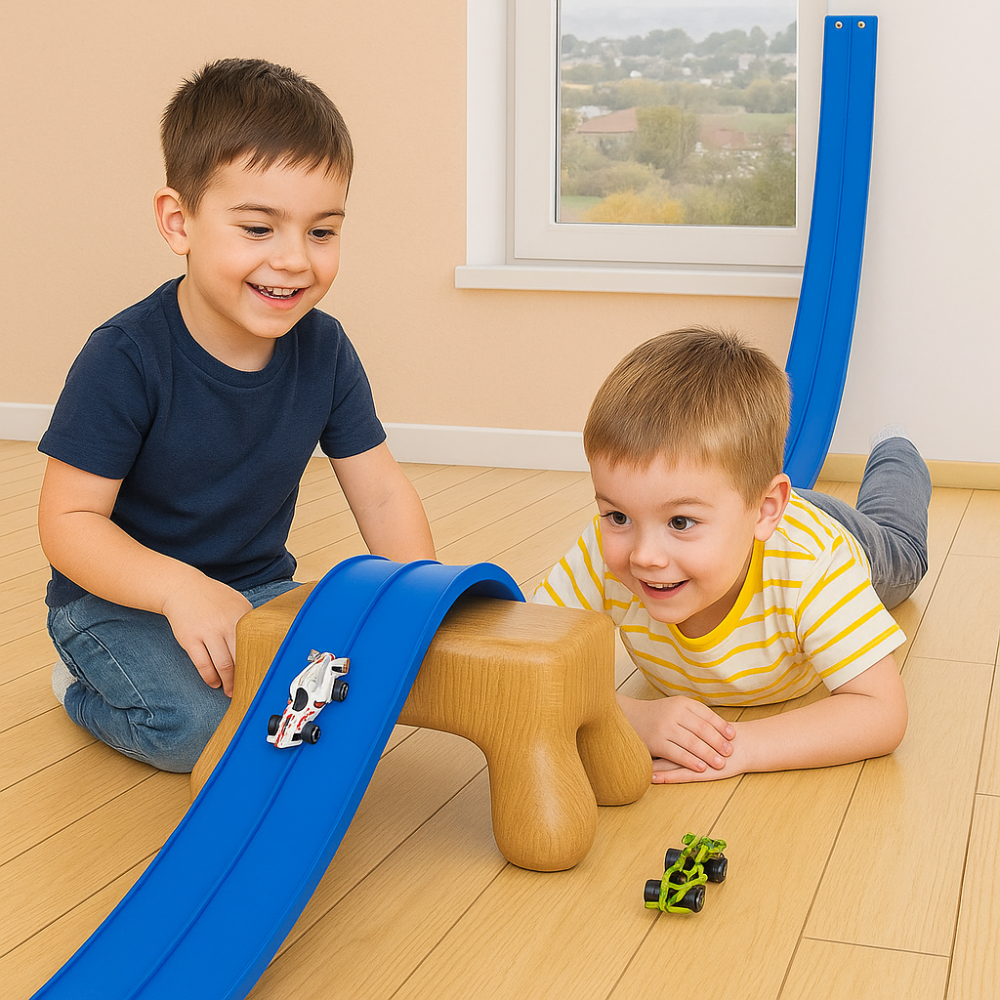 Flexible Race Track Car Set with Roll-Up Design