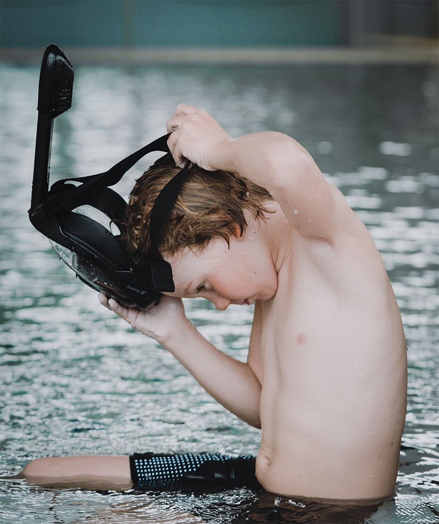 Snorkel Full Face Mask with Waterproof and 180° Visibility